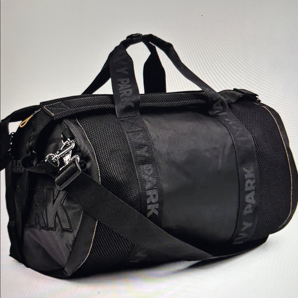 IVY Adidas Duffle Bag - Picture 4 of 15